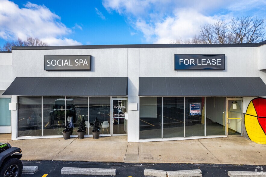 More Photos Of 2419 S Campbell Ave, Springfield Storefront For Lease