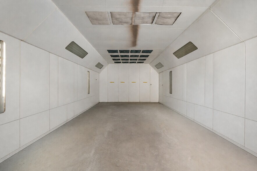 More Photos Of 2025 N Lapeer Rd, Lapeer Warehouse For Lease