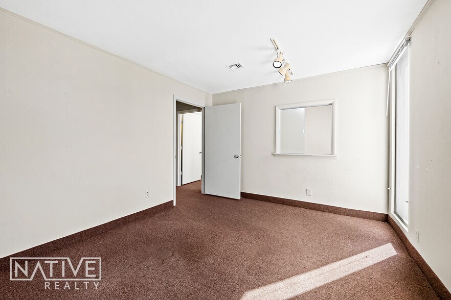 More Photos Of 2817 E Oakland Park Blvd, Fort Lauderdale Office For Sale