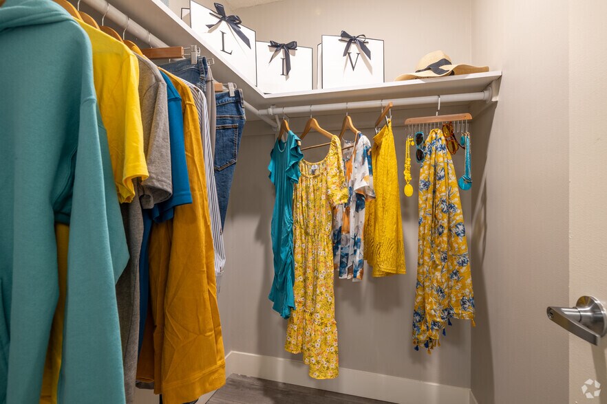 More Photos Of 1801 E 12th St, Cleveland Apartments For Lease