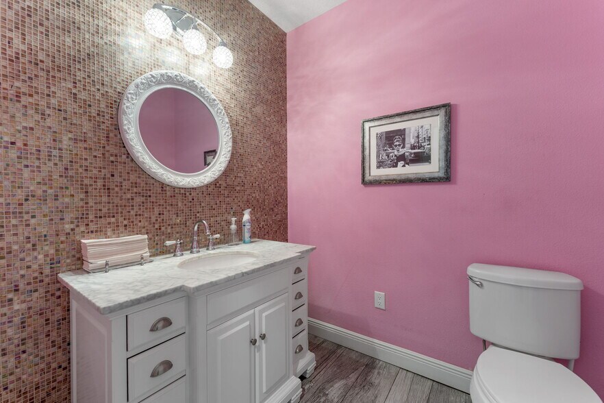 More Photos Of 337 S Plant Ave, Tampa Office Residential For Sale
