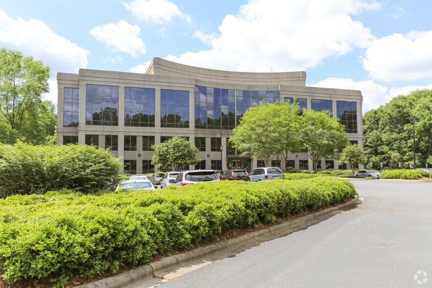 Primary Photo Of 2709 Water Ridge Pky, Charlotte Office For Lease