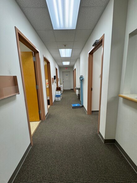 More Photos Of 297 W Main St, Sayville Office For Sale