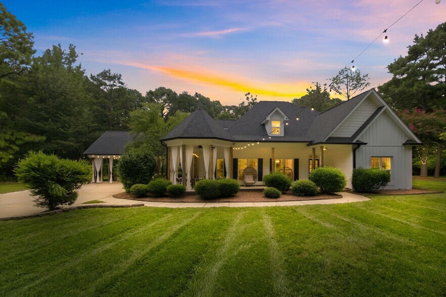 Primary Photo Of 9544 Brief Rd, Charlotte Specialty For Sale