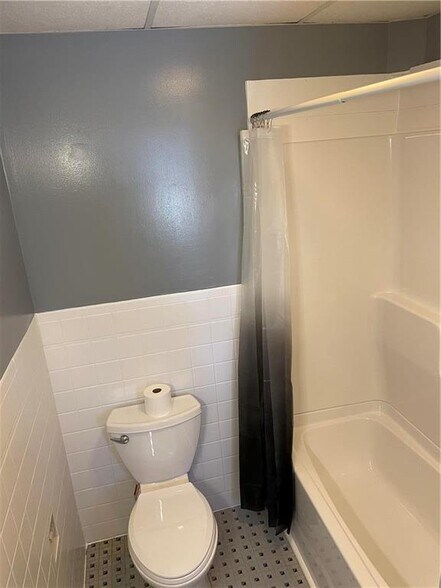 More Photos Of 1563 Old U.S. 22, Lenhartsville Apartments For Sale