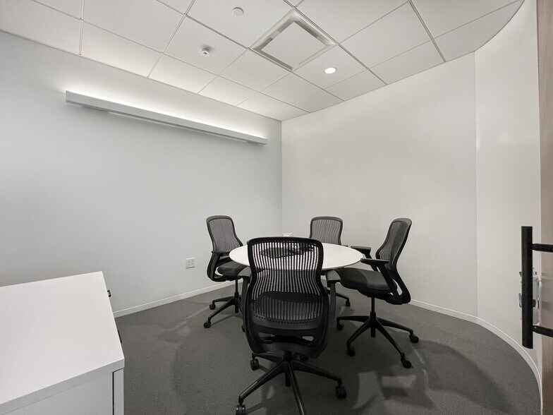 More Photos Of 200 4th Ave S, Nashville Office For Lease