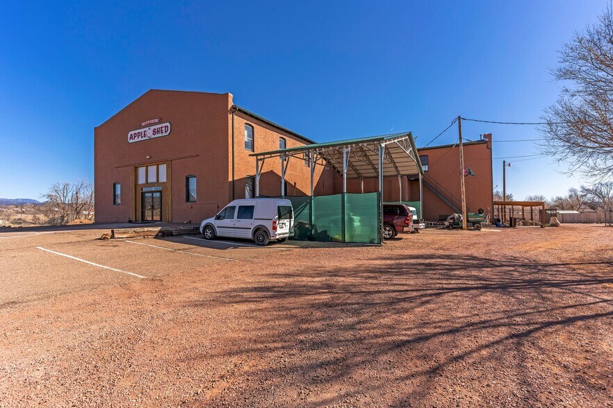 More Photos Of 708 Fremont St, Penrose Freestanding For Sale