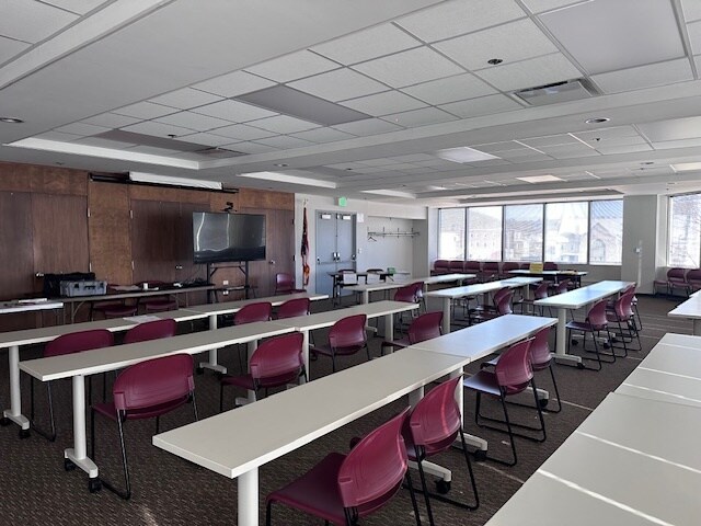 More Photos Of 500 Market St, Steubenville Office For Lease