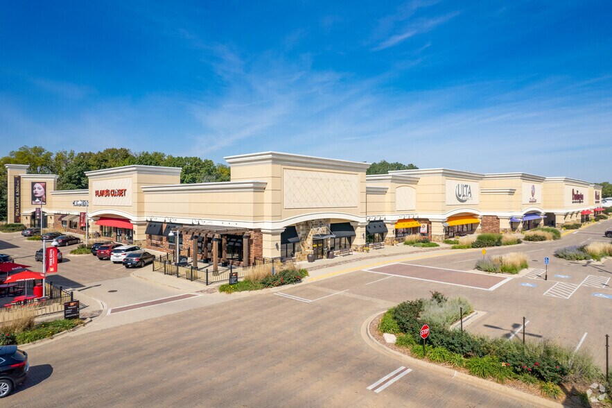 More Photos Of 2601 W Lake Ave, Peoria Unknown For Lease