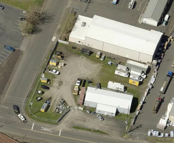 Primary Photo Of 1411 Salem Industrial Dr NE, Salem Warehouse For Sale