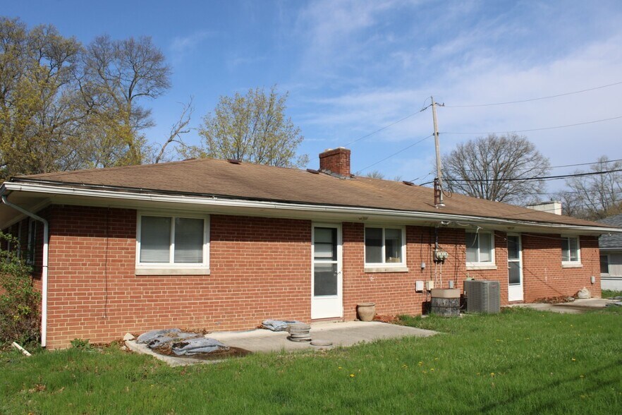 More Photos Of 4934-4936 Solar Dr, Columbus Multifamily For Sale