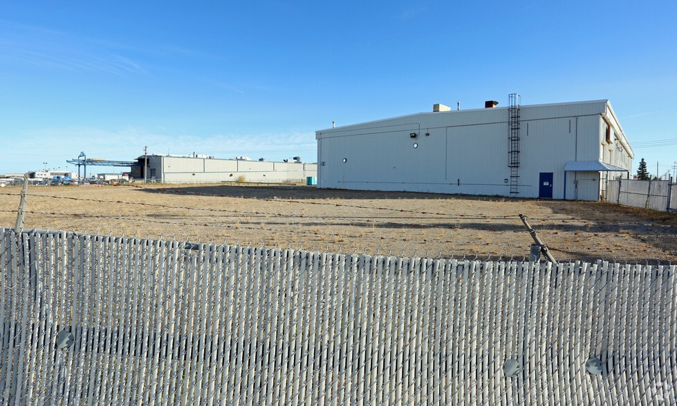 More Photos Of 402 22nd Ave, Nisku Service For Lease