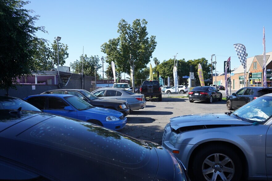 More Photos Of 502 S Harbor Blvd, Fullerton Auto Dealership For Lease