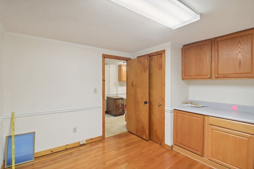 More Photos Of 1007 Carthage St, Sanford Medical For Sale