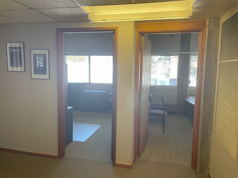 More Photos Of 4 Inverness Ct E, Englewood Office For Sale