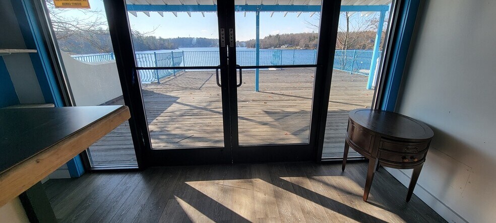 More Photos Of 13 Horseshoe Lake Rd, Kauneonga Lake Restaurant For Sale