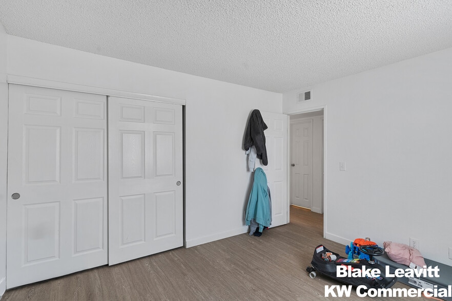 More Photos Of , Las Vegas Multifamily For Sale