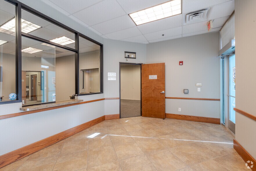 More Photos Of 5501 Gordon Smith Dr, Rowlett Medical For Lease