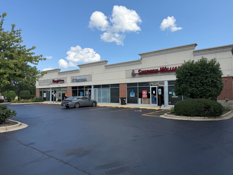 More Photos Of 890 S Rand Rd, Lake Zurich Unknown For Lease