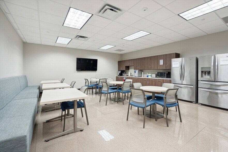 More Photos Of 115 Central Island St, Charleston Office For Lease