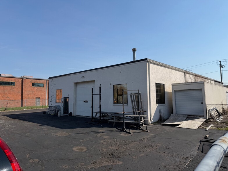 More Photos Of 193 Pascone Pl, Newington Warehouse For Sale