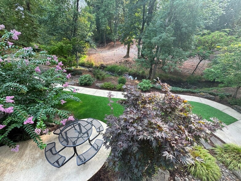 More Photos Of 4160 Commercial St SE, Salem Office For Lease