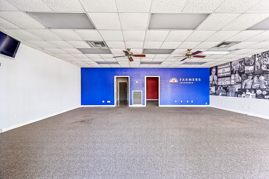 More Photos Of 5001 Broadway St, Pearland Office For Lease