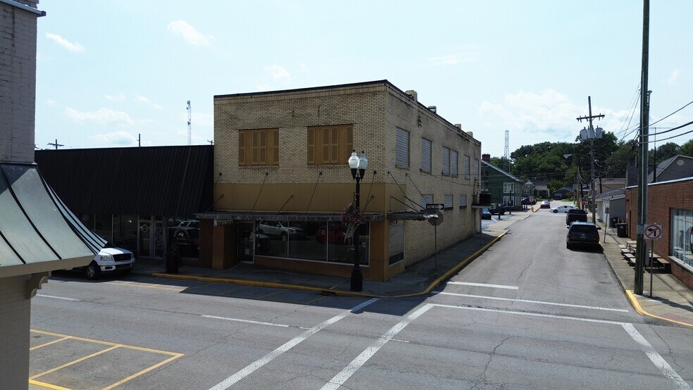 More Photos Of 200 S Main St, Corbin General Retail For Sale