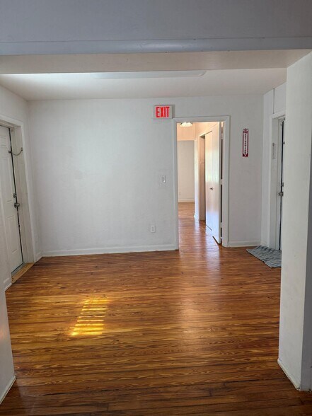 More Photos Of 1812 W 1st St, Sanford Office For Lease