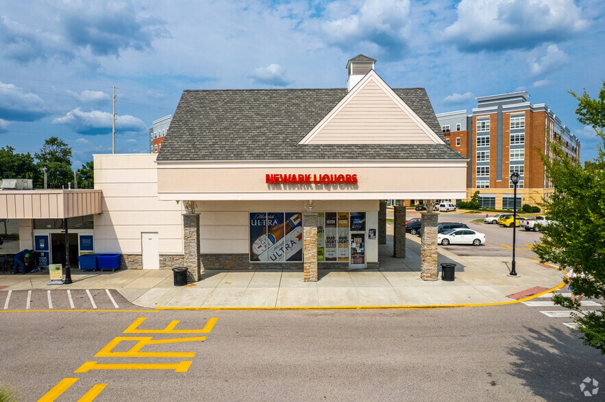 More Photos Of 230 E Main St, Newark Unknown For Lease