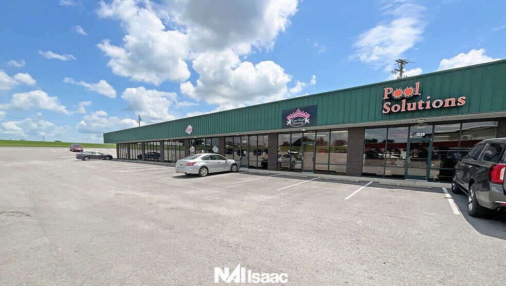 More Photos Of 1000-1052 Eagle Lake Dr, Lawrenceburg Unknown For Lease