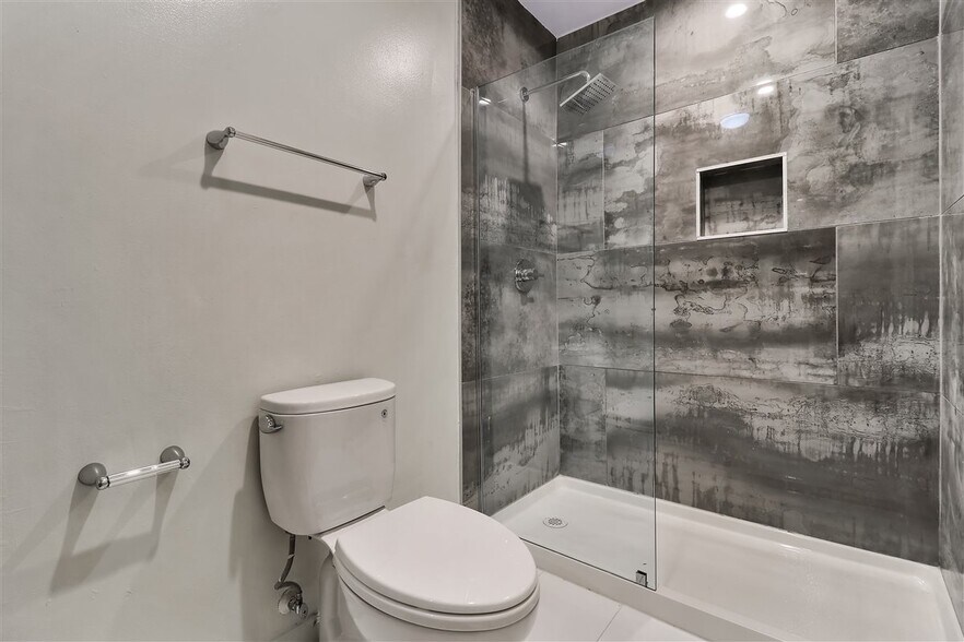 More Photos Of 630 Masonic Way, Belmont Apartments For Sale