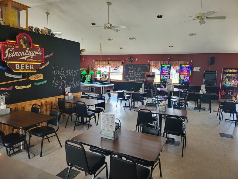 More Photos Of W14382 Railway Ave, Weyerhaeuser Bar For Sale