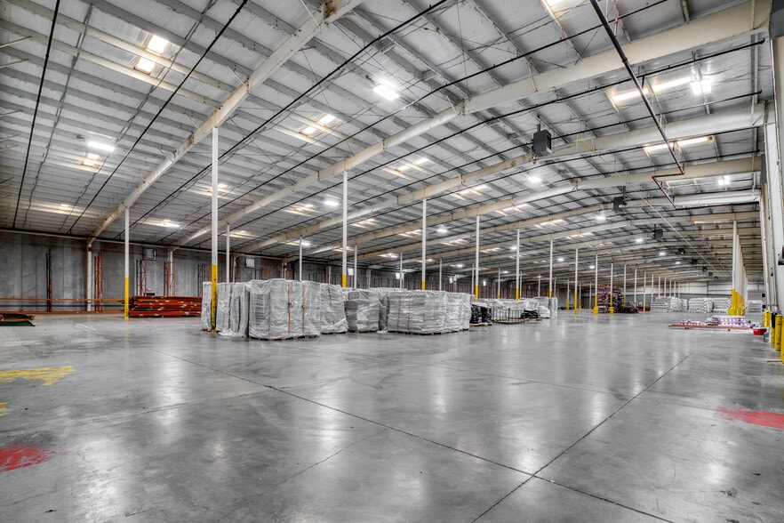 More Photos Of 1001 Enterprise Dr, Dalton Warehouse For Sale