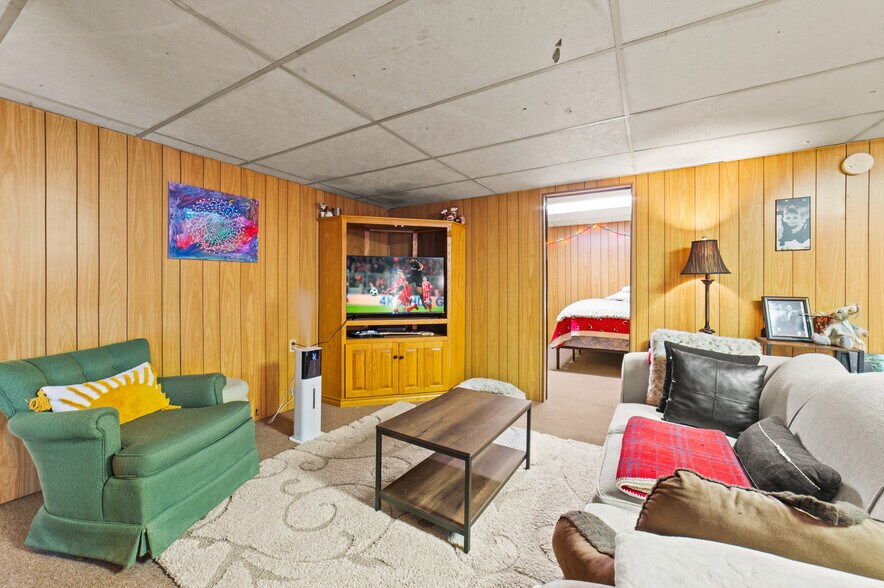 More Photos Of 6516 Old 27 N, Frederic General Retail For Sale