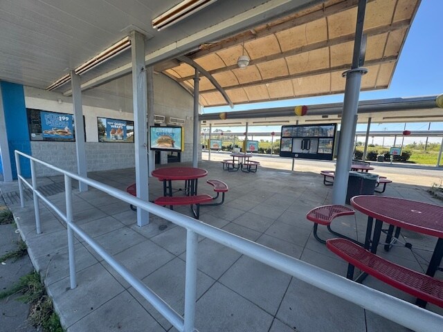 More Photos Of 55 Brantley Blvd, Douglas Fast Food For Sale
