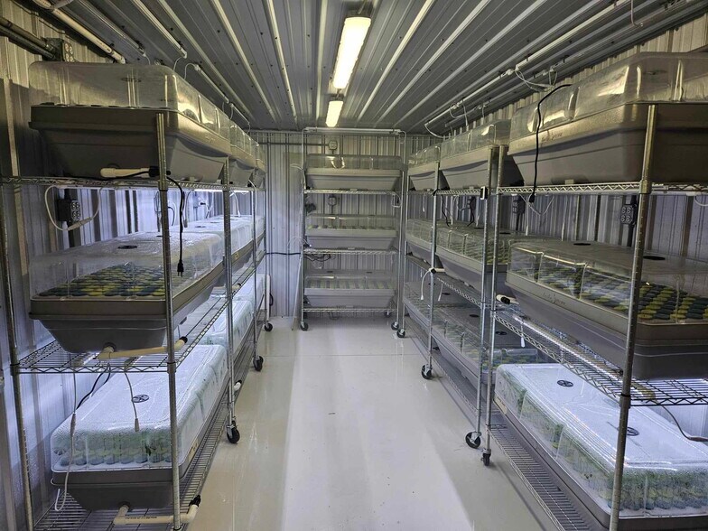 More Photos Of 609 Indian Rd, Seiling Auto Repair For Sale