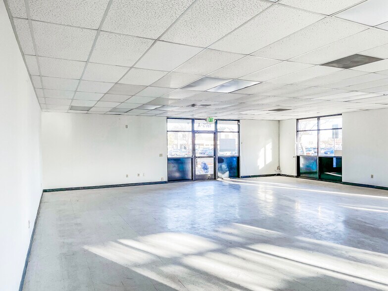 More Photos Of 1975 W Texas St, Fairfield Freestanding For Lease