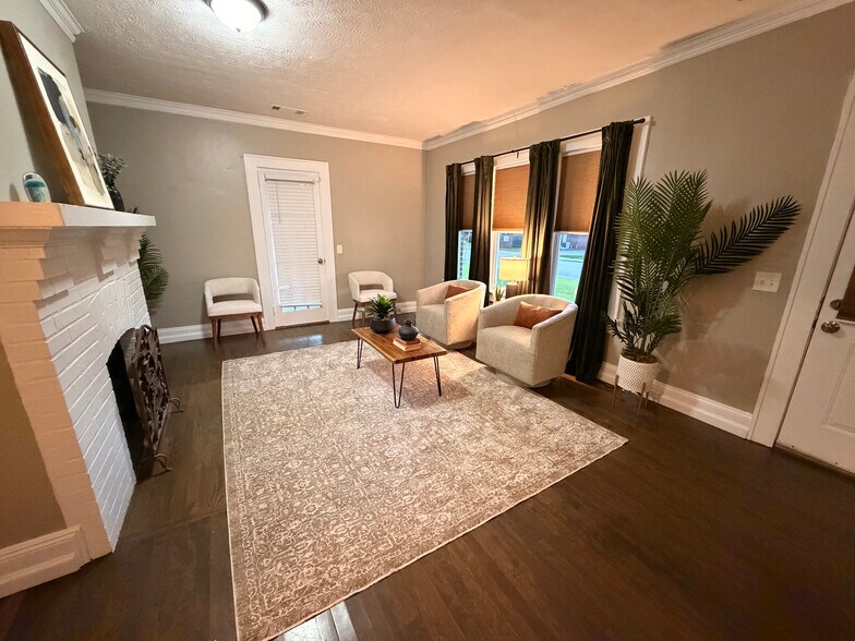 More Photos Of 490 S Perry St, Lawrenceville Coworking Space