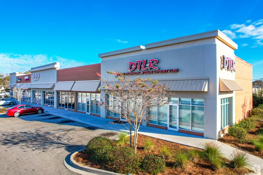 More Photos Of 4391 Dorchester Rd, Charleston Unknown For Lease