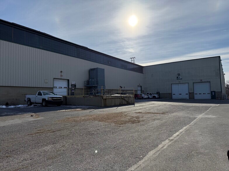 More Photos Of 235 N 16th St, Lebanon Manufacturing For Lease