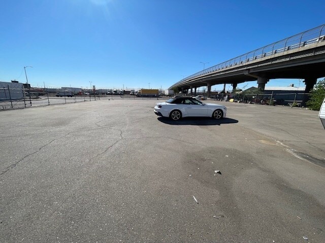 More Photos Of 1601 E Madison St, Phoenix Manufacturing For Lease