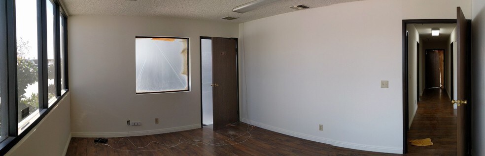 More Photos Of 9528 E Rush St, South El Monte Manufacturing For Lease