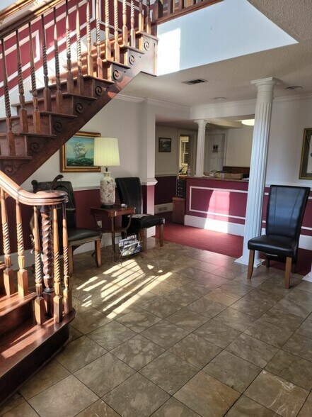 More Photos Of 1126 Ponce De Leon Ave, Atlanta Office For Sale