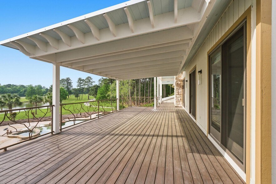 More Photos Of 43 Pool Rd, Richards Specialty For Sale