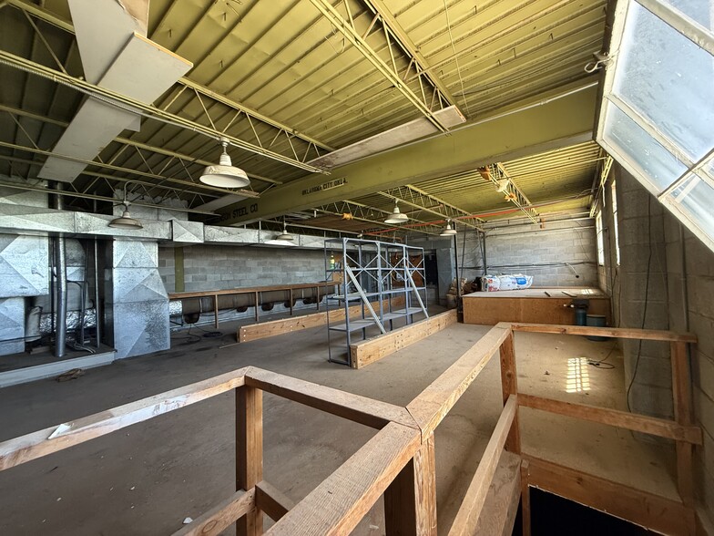 More Photos Of 416-418 NW 8th St, Oklahoma City Office For Sale