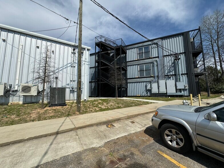 More Photos Of 1130 Chattahoochee Ave NW, Atlanta General Retail For Lease