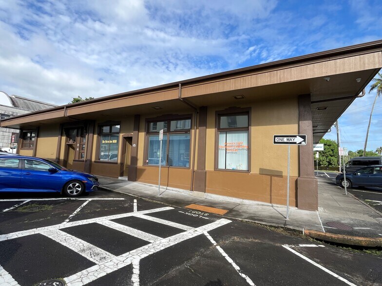 More Photos Of 8 Kamehameha Ave, Hilo Office For Lease