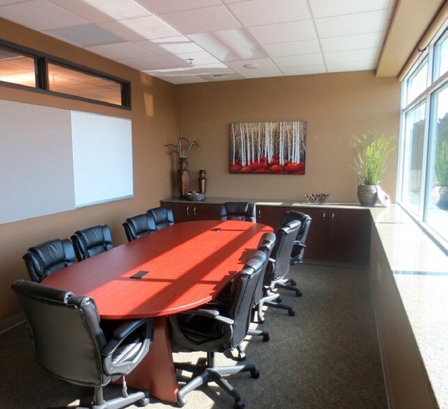 More Photos Of 300 W 15th St, Vancouver Office For Lease