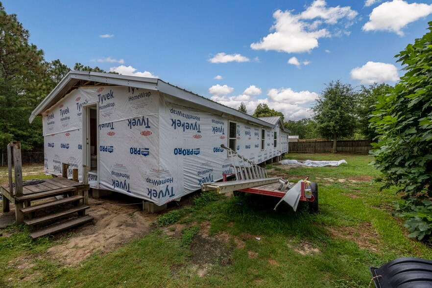 More Photos Of 128 Sandy Springs Ln, Lexington Manufactured Housing Mobile Home Park For Sale